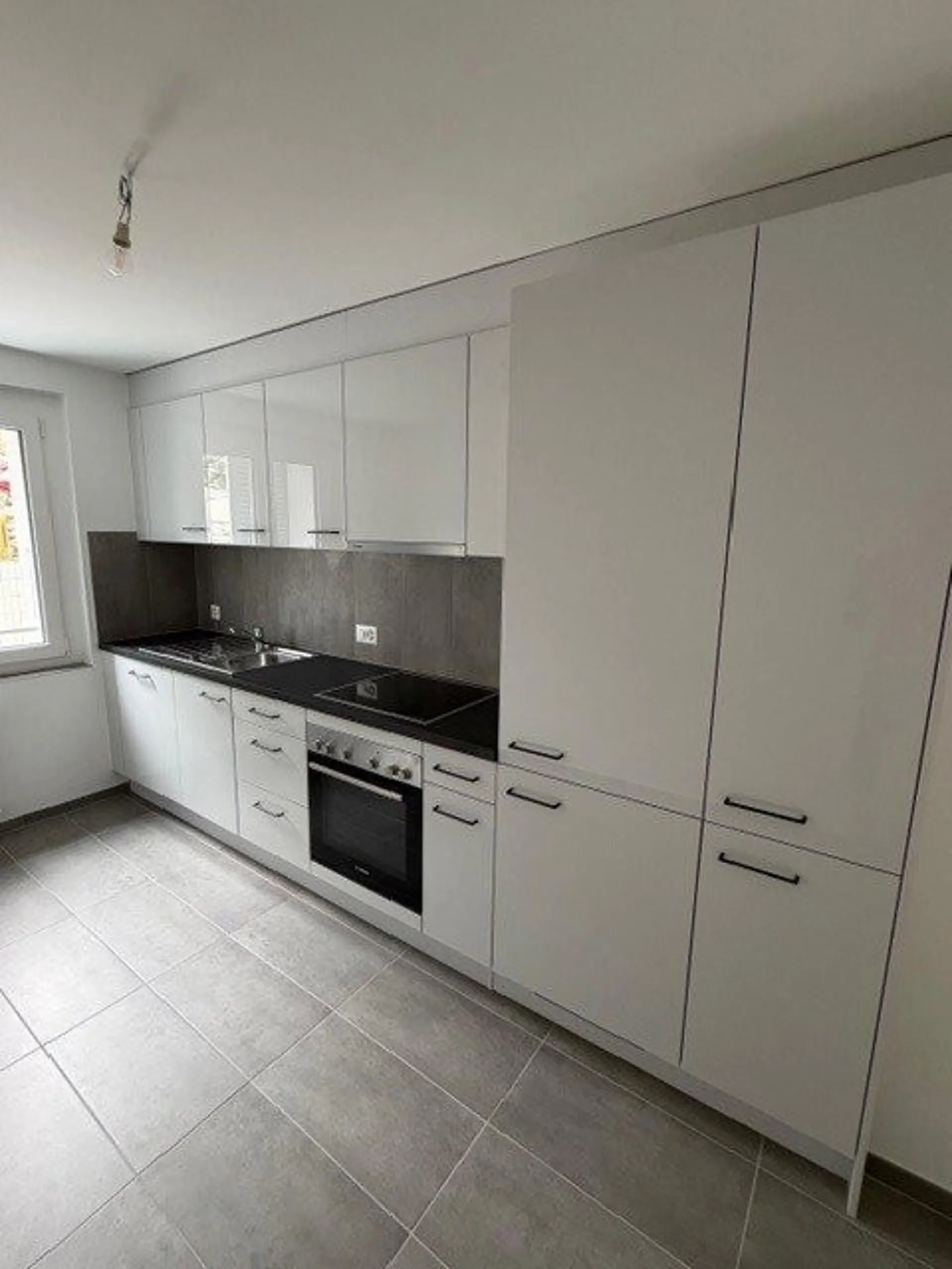 BEL APPARTEMENT 3.5 PIECES A CRESSIER