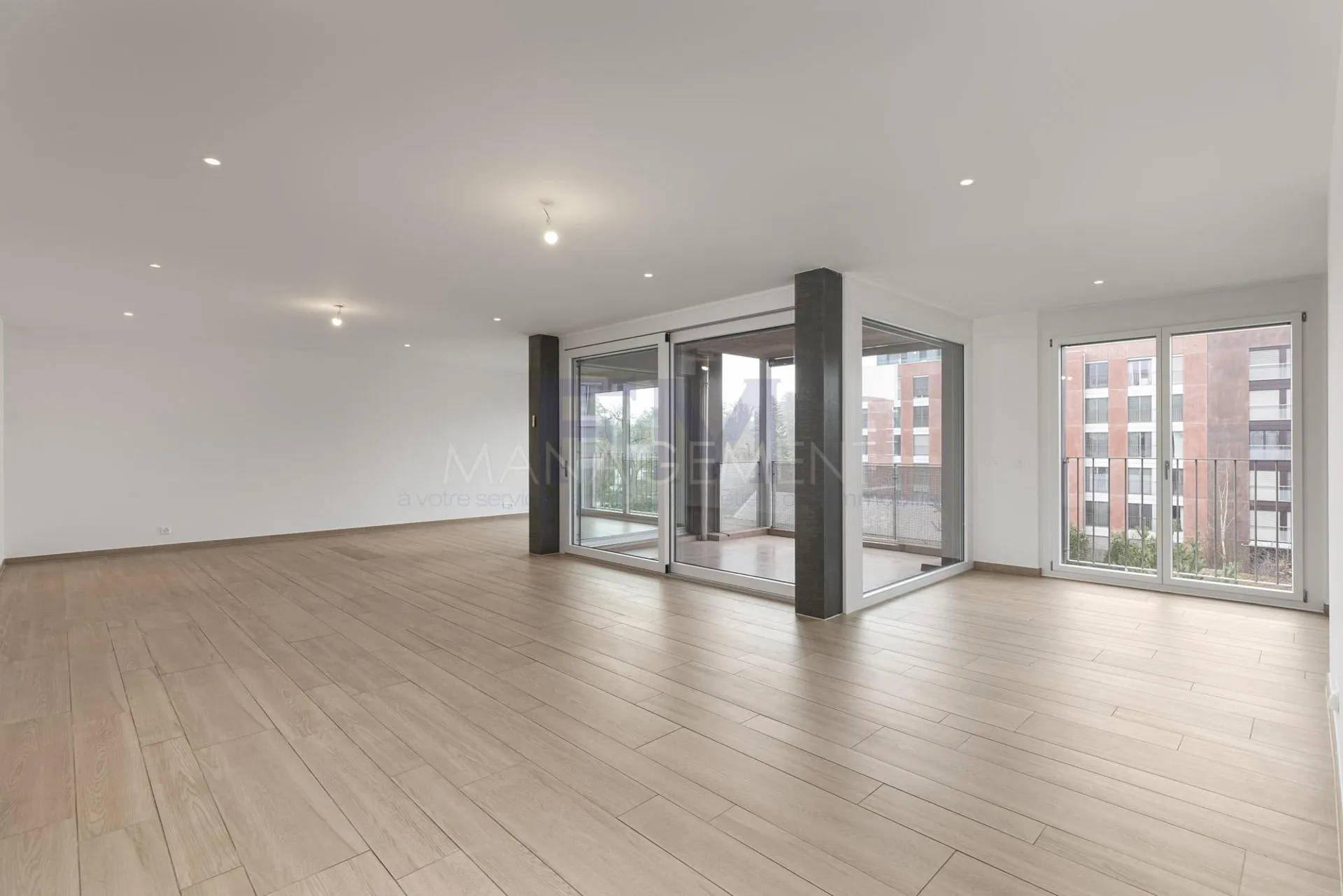 Ch. du Velours, Appartement 9 pièces au 3ème étage