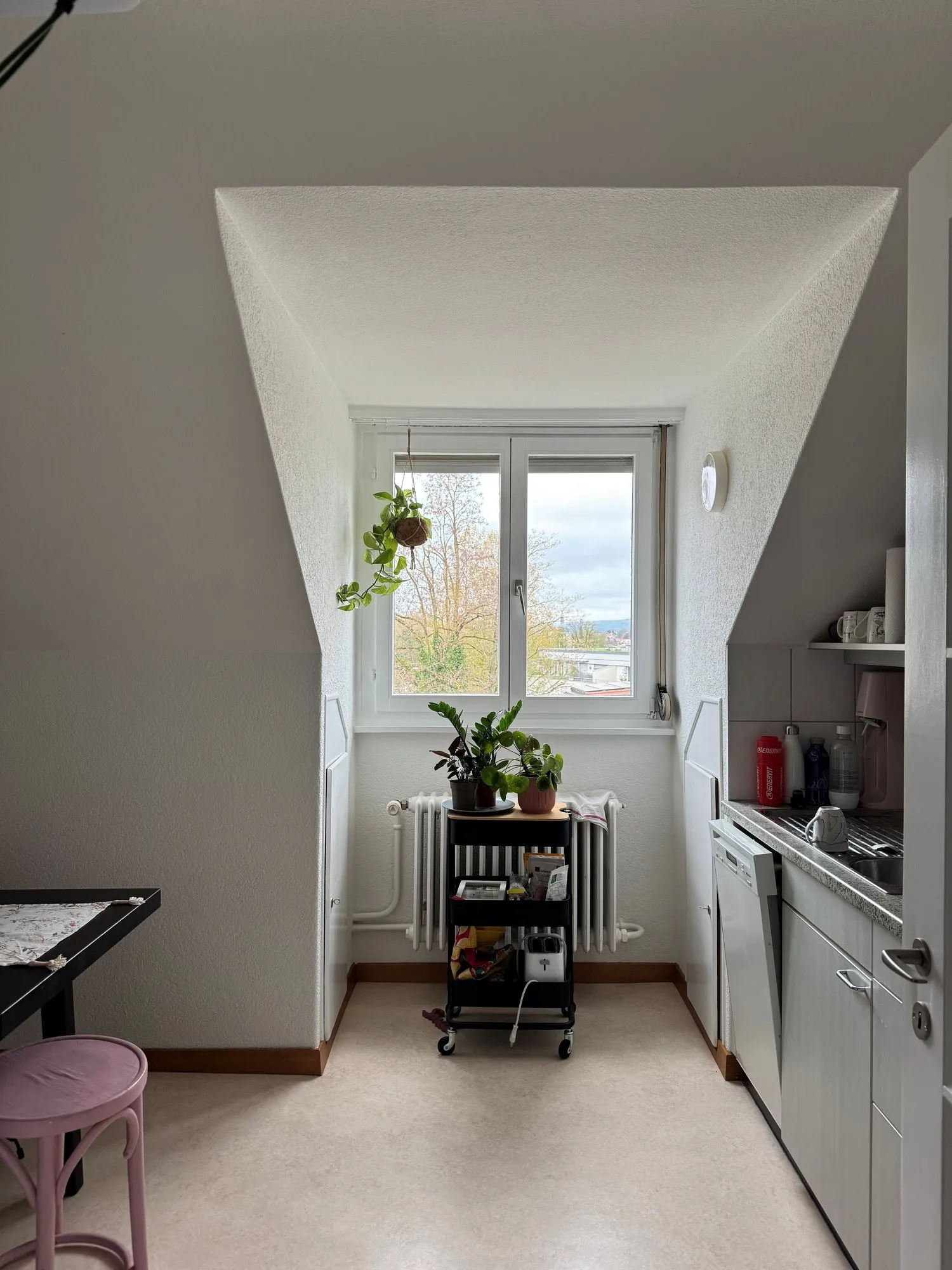 Dachwohnung mit Charme - Ihr neues Zuhause in Wabern