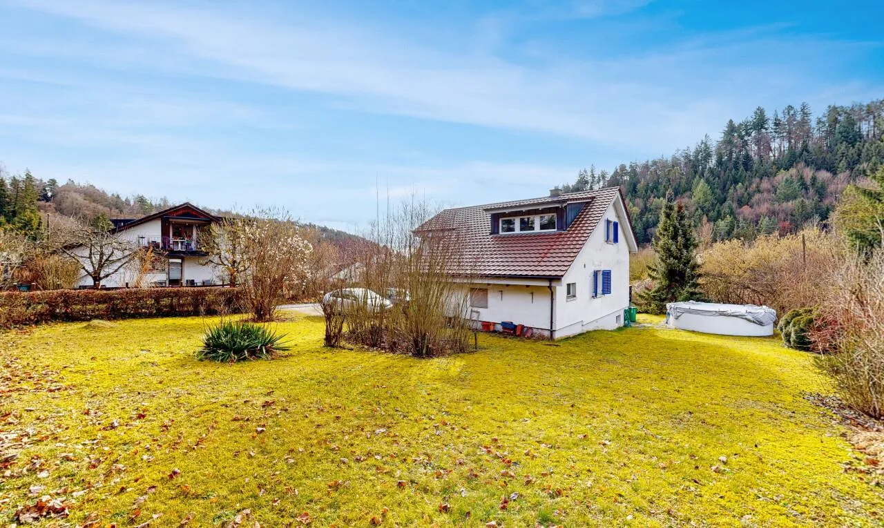 Freistehendes Einfamilienhaus auf 971 m2 Grundstück