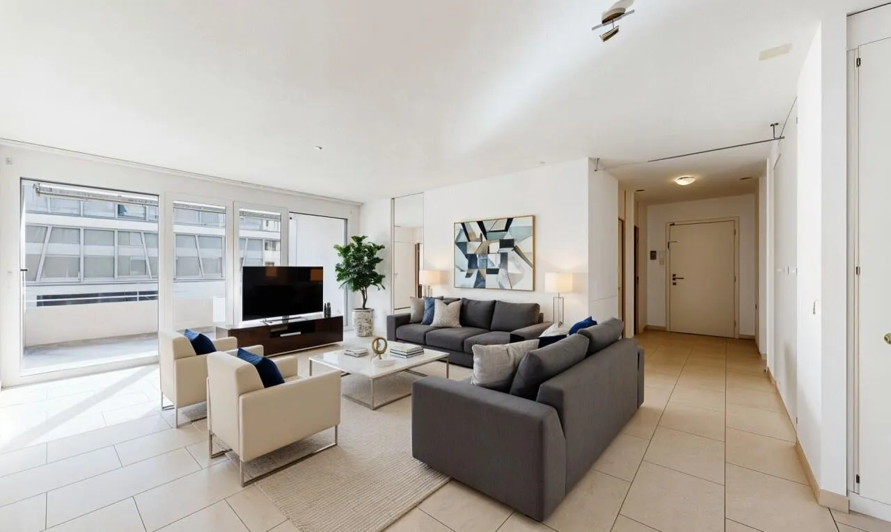 Spacieux appartement traversant avec grande terrasse