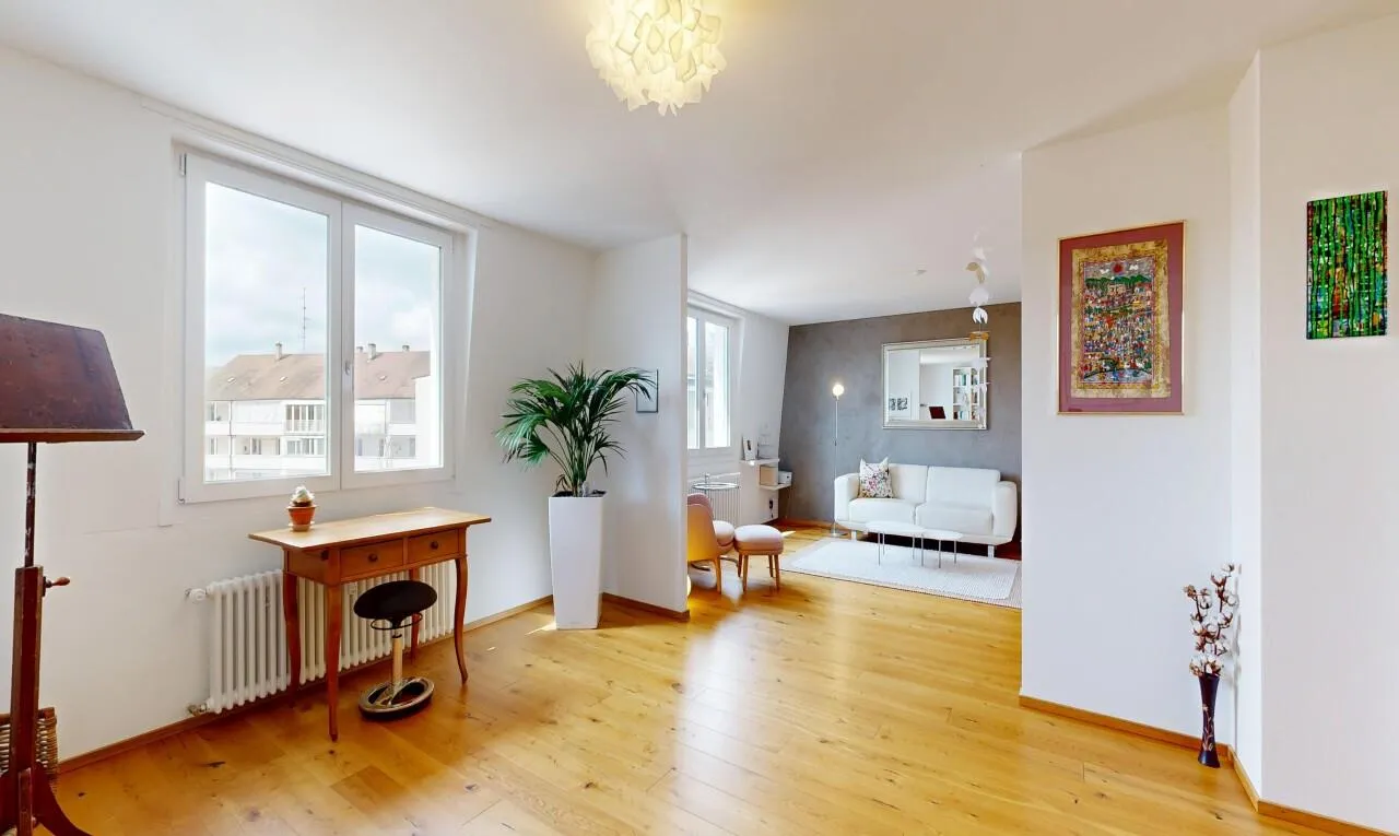 Moderne und stilvolle 3.5-Zimmerwohung an stadtnaher Lage
