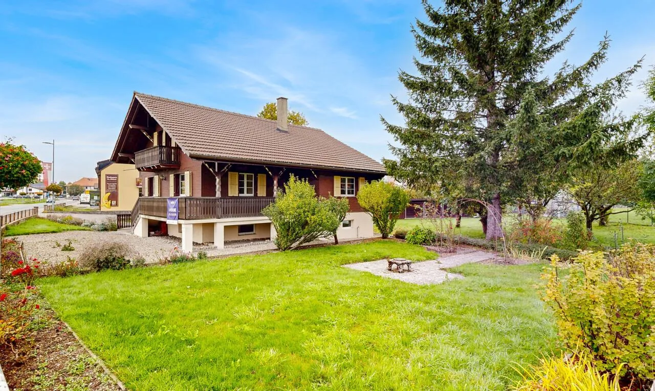 Charmant chalet avec grande parcelle et joli potentiel