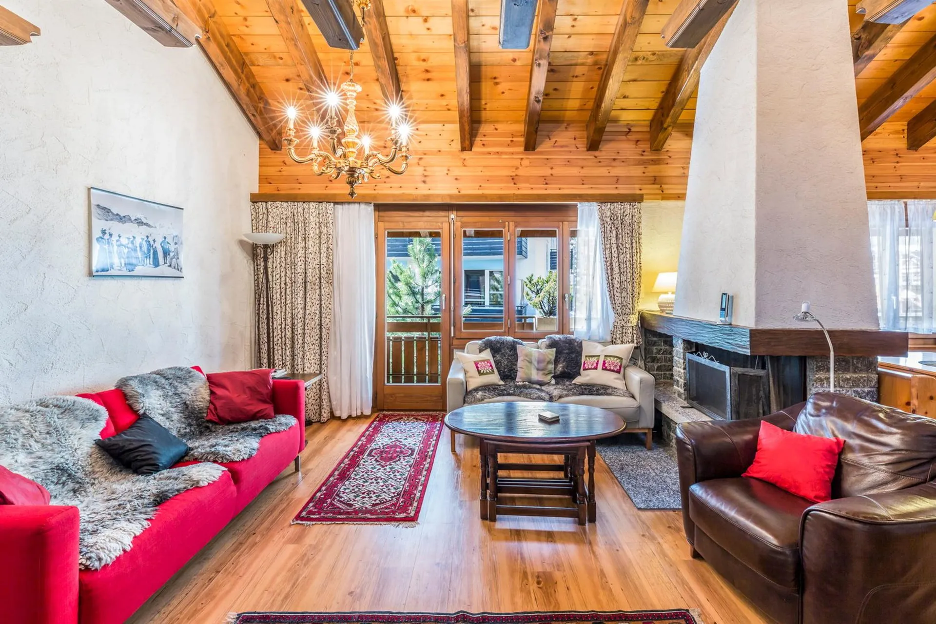 3 1/2 Zimmer Duplex Eigentumswohnung mit Galerie, Balkon und Cheminée