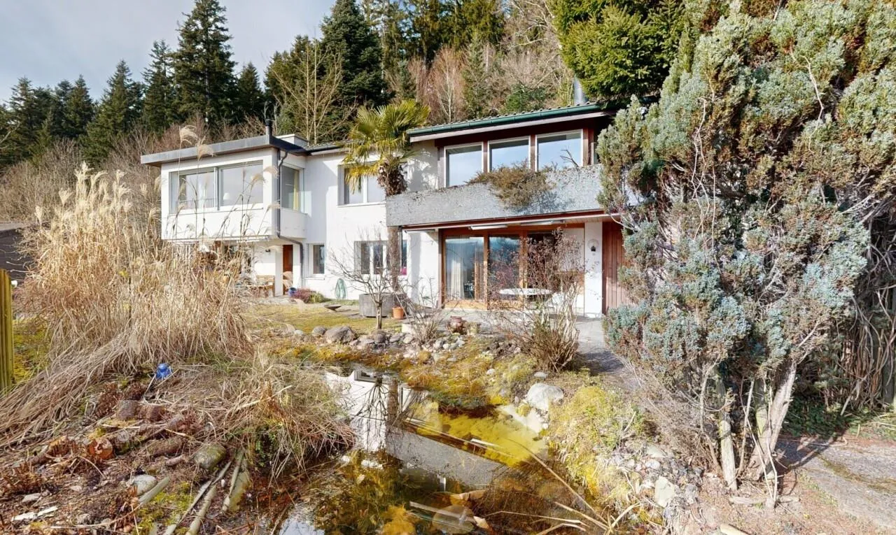 Familienparadies am Südhang mit Weitsicht und Bauland