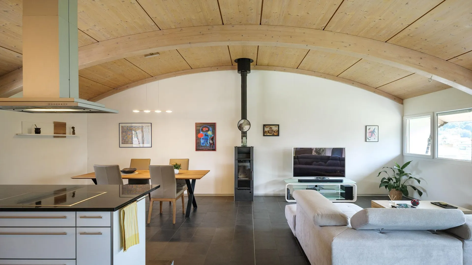 Attico di 3.5 locali con loggia coperta a Sant'Antonino