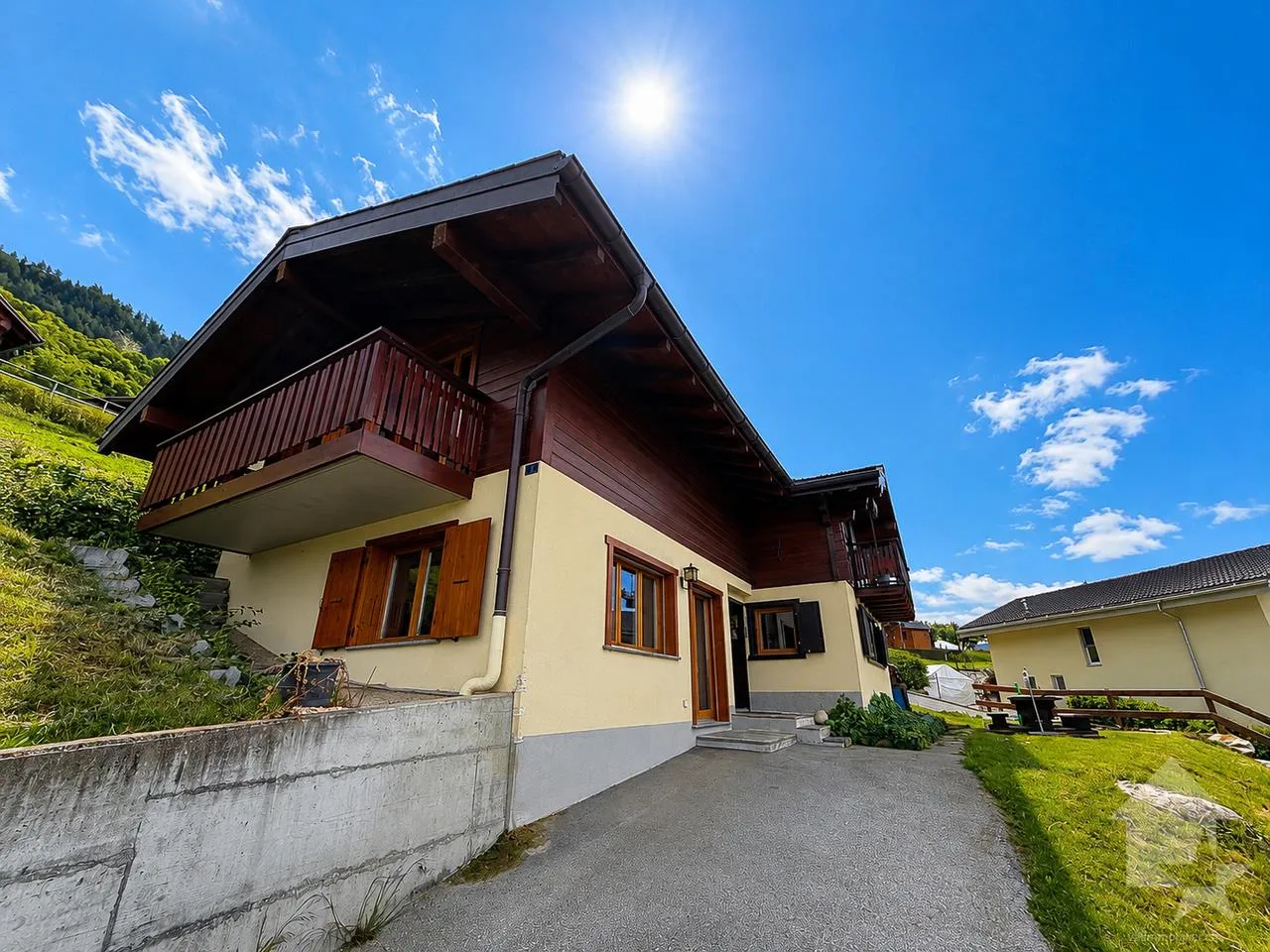 Maison de charme avec vue panoramique sur la plaine