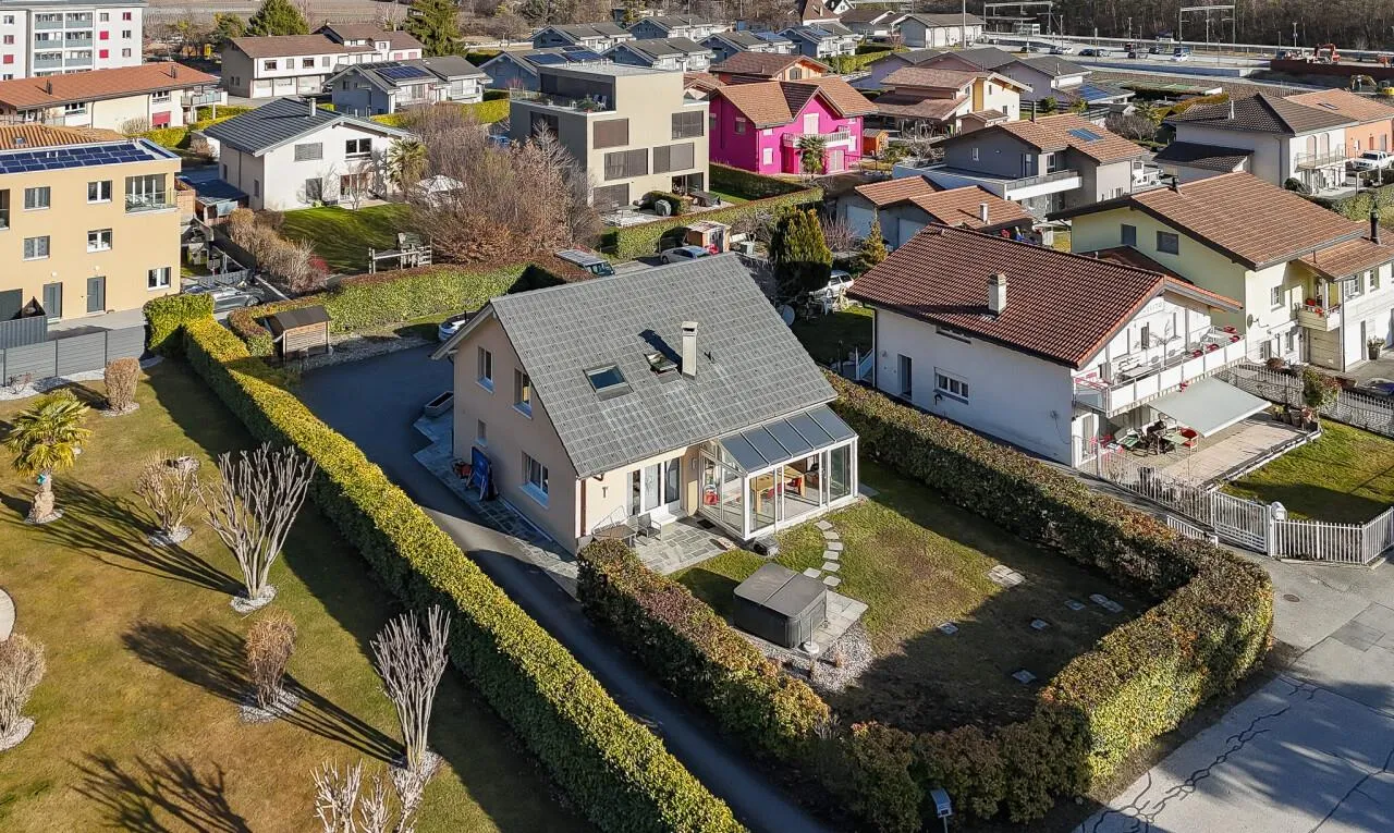 Spacieuse maison familiale avec jardin à Ardon