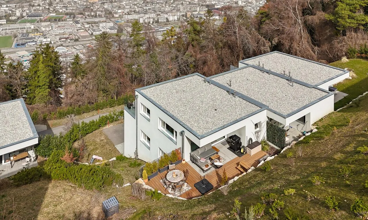 Superbe maison mitoyenne avec vue imprenable