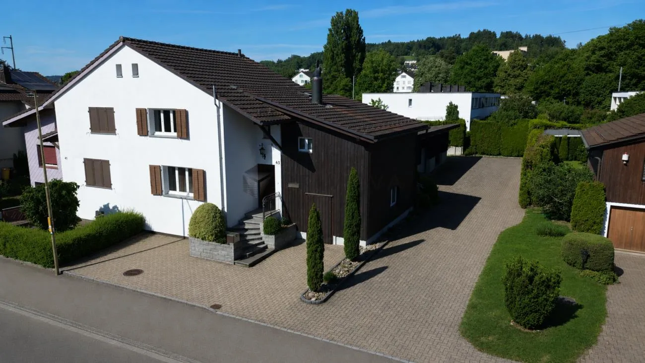 Charmantes Zuhause mit Platz für Hobby und Gewerbe