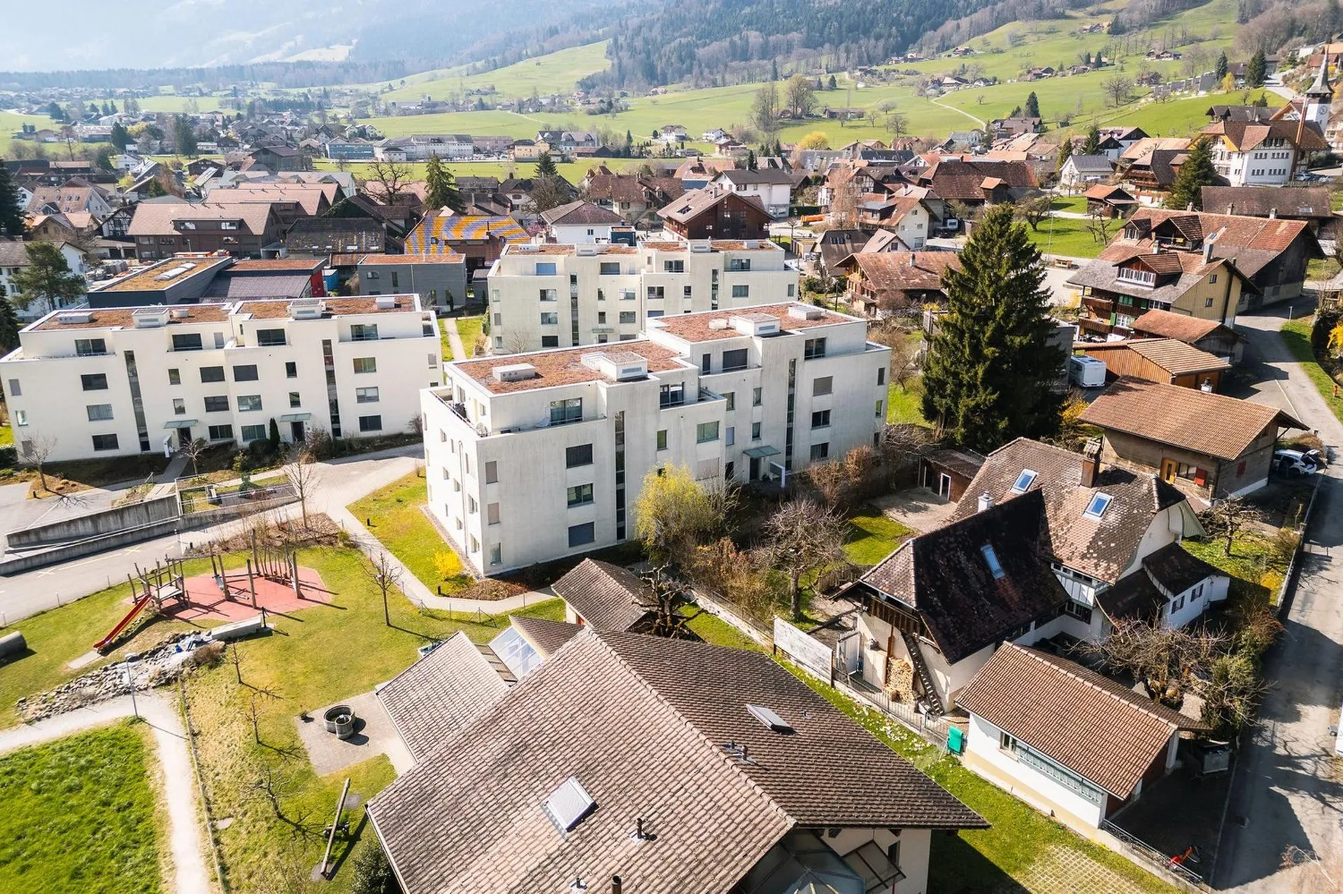 Moderne 4.5-Zimmer-Wohnung mit Minergie-Standard in Wattenwil