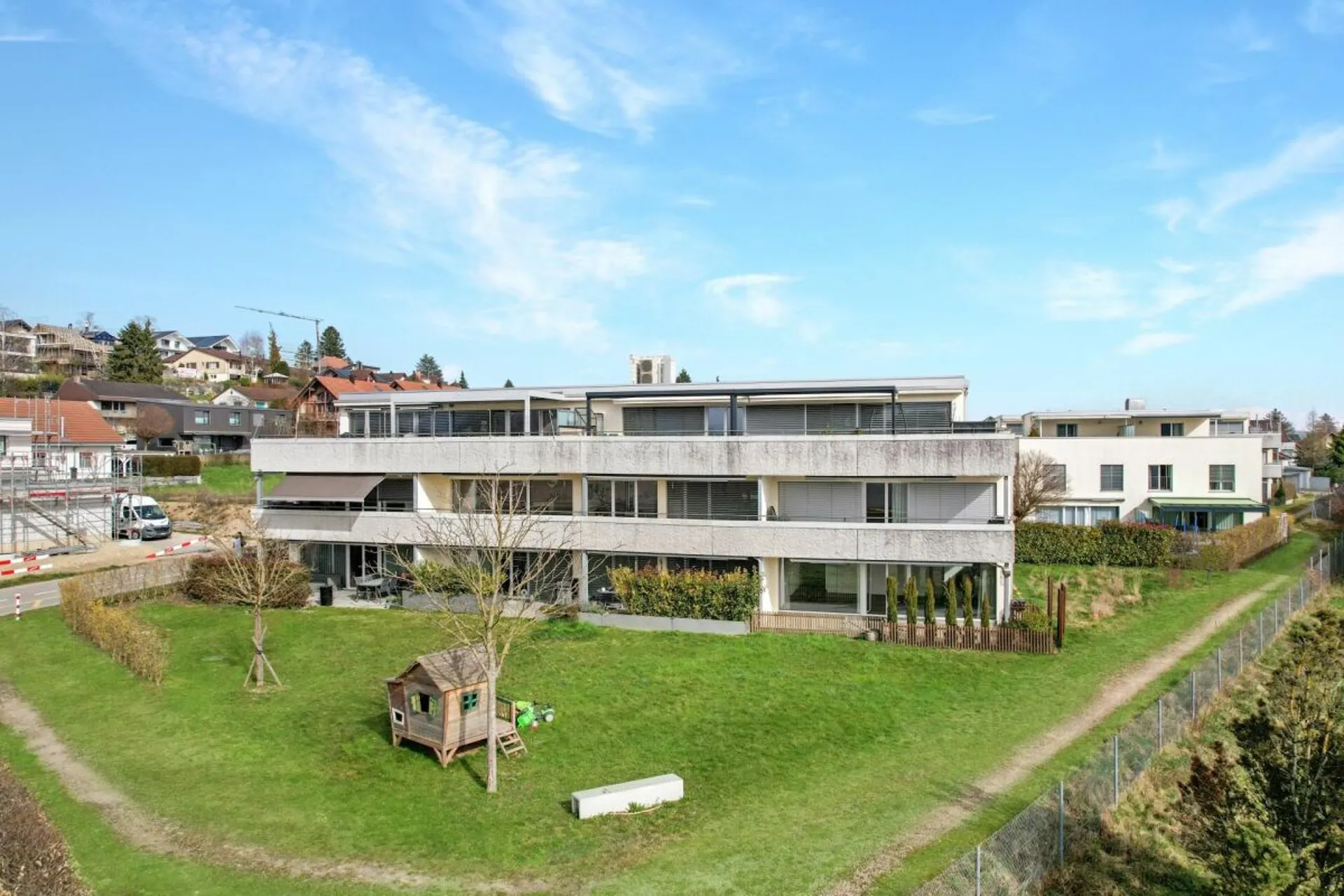 Wo Familienherzen aufblühen - 5.5 Zimmer mit Gartenzugang