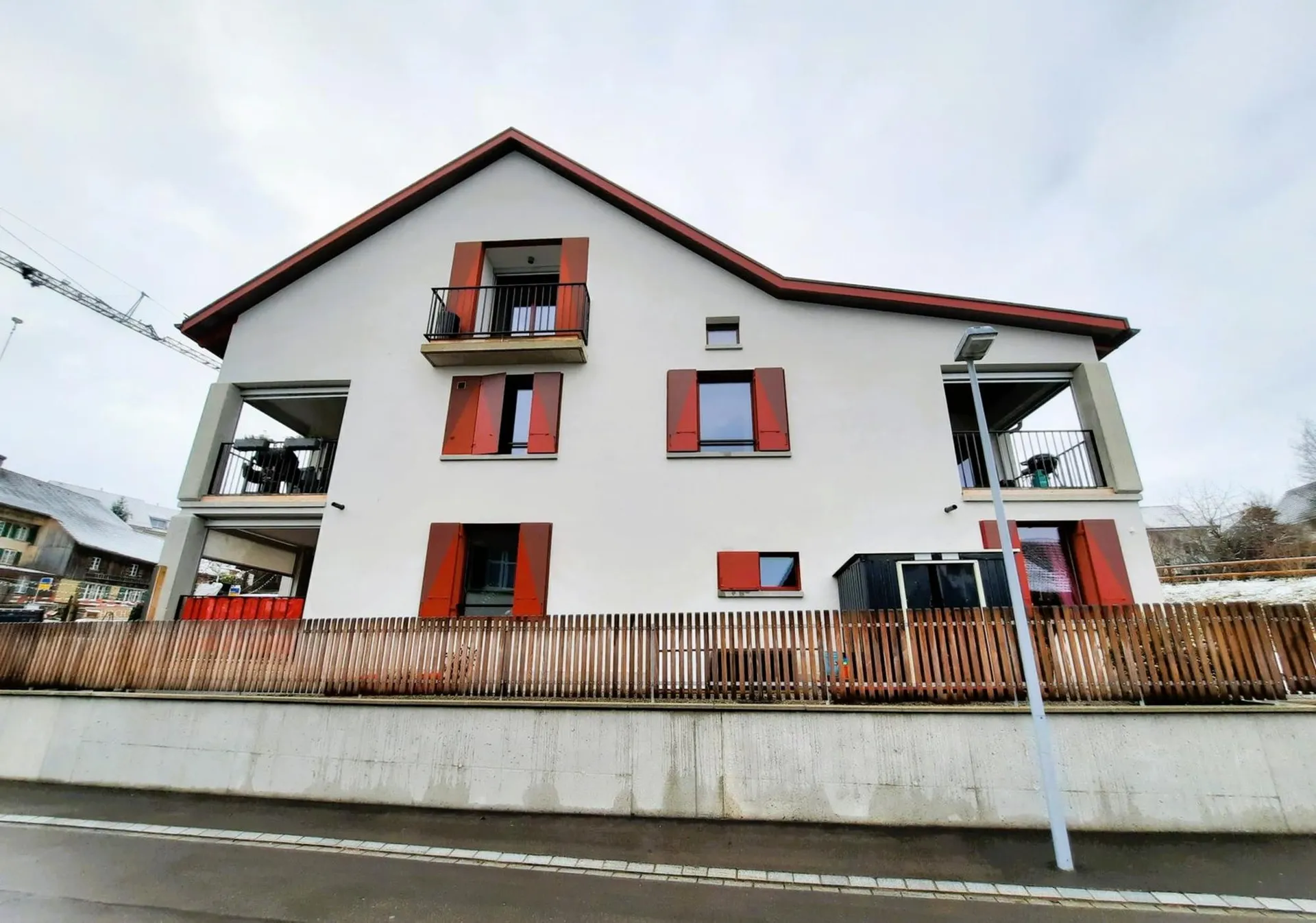 Moderne 2.5-Zimmer-Maisonette mit hochwertigem Ausbau