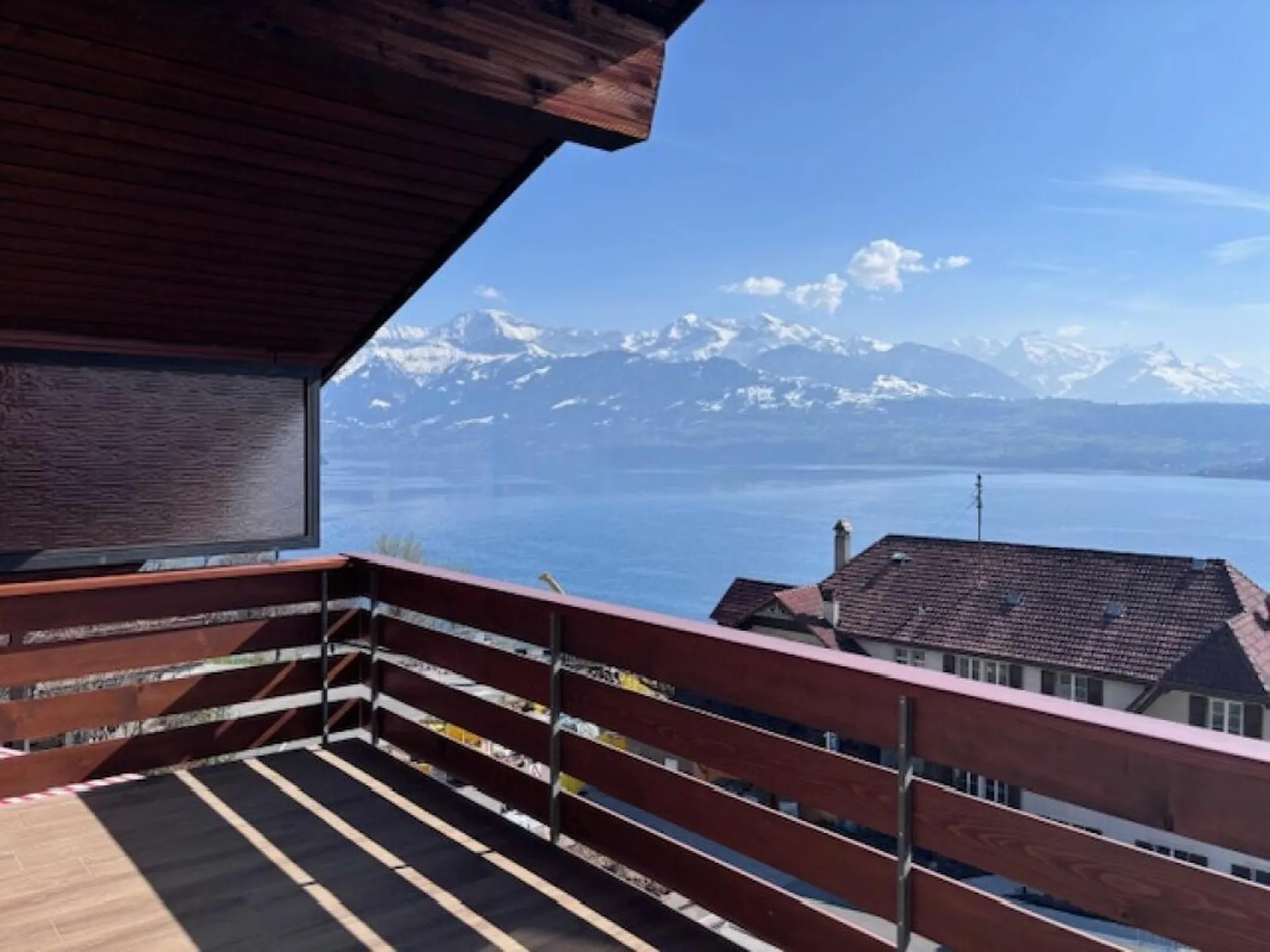 Top 4.5-Zimmer-Dachwohnung mit traumhafter Aussicht in Gunten