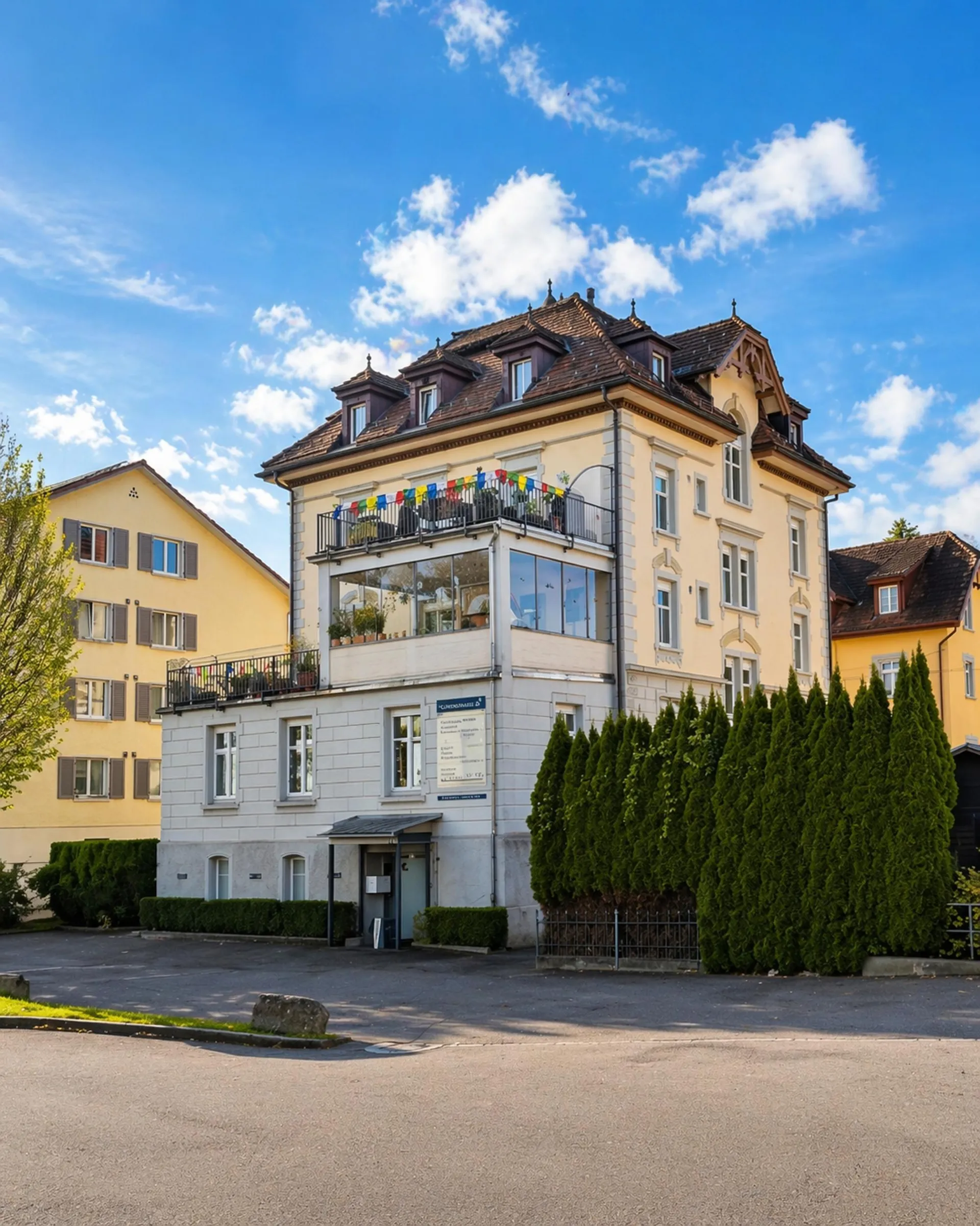 Charmante 4-Zimmer-Dachwohnung mit Balkon in St. Gallen