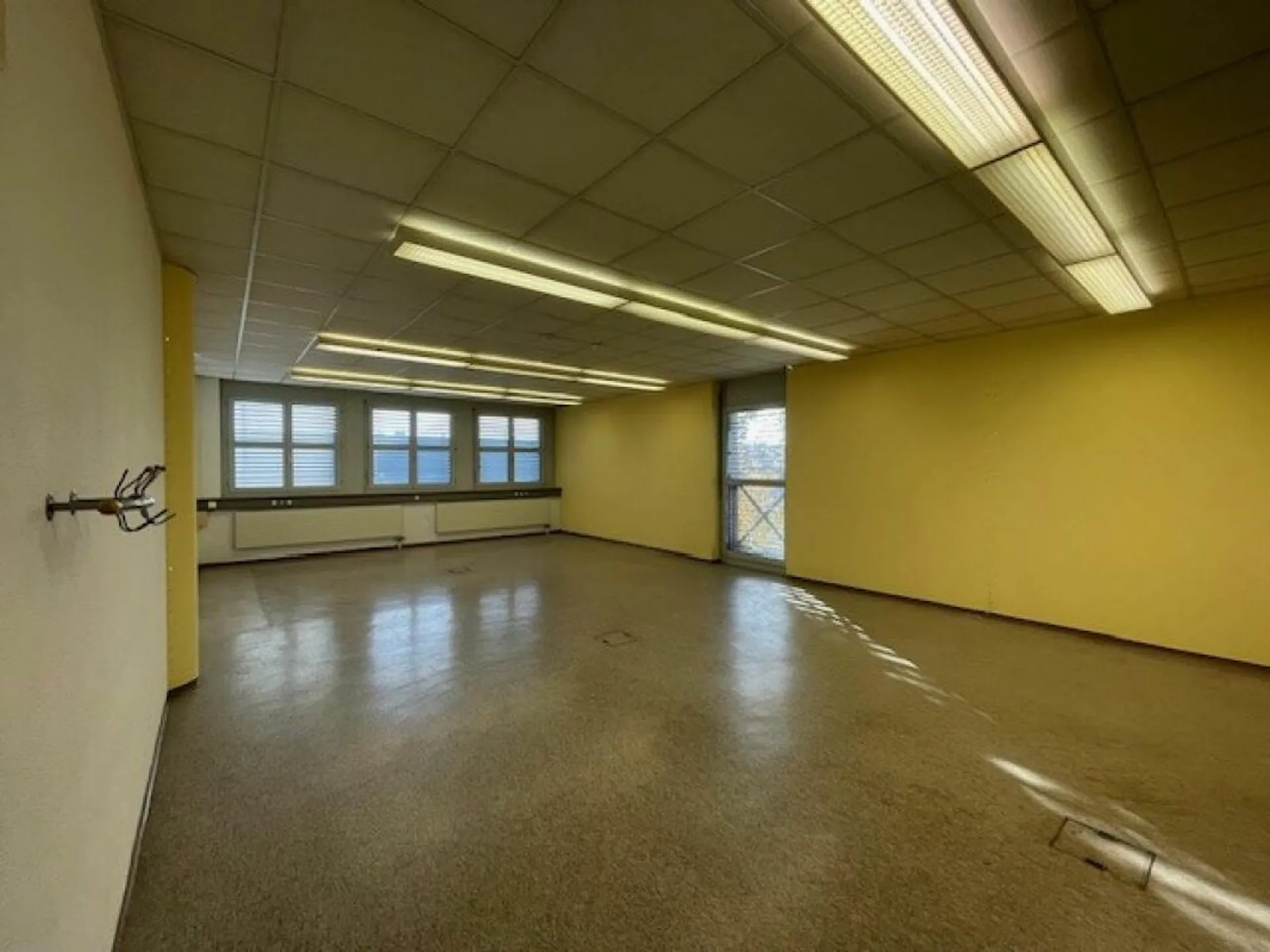 Büro- und Gewerbefläche im Raum Rapperswil zu vermieten!