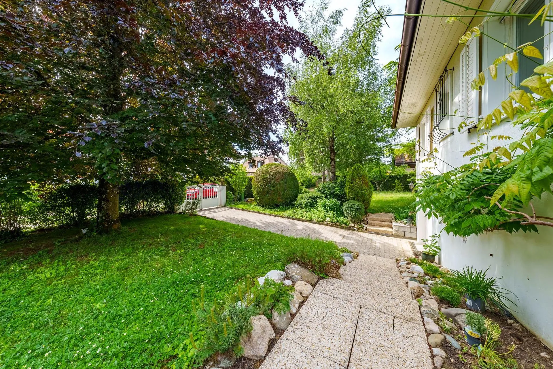 Villa de 4 chambres avec grand jardin