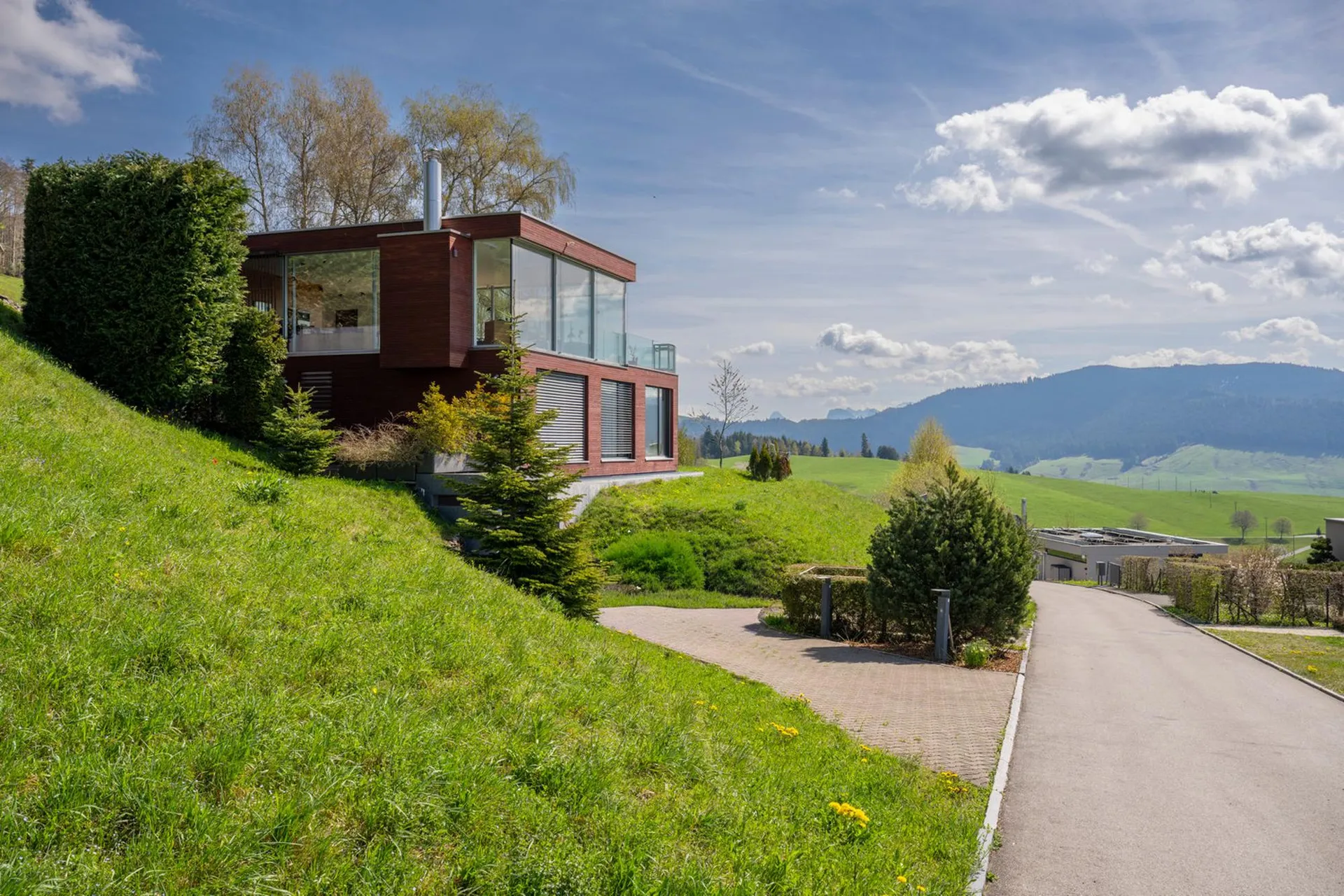 * Reserved * Architectural Luxury Villa with Lake Ägeri Views, Pool & Wellness