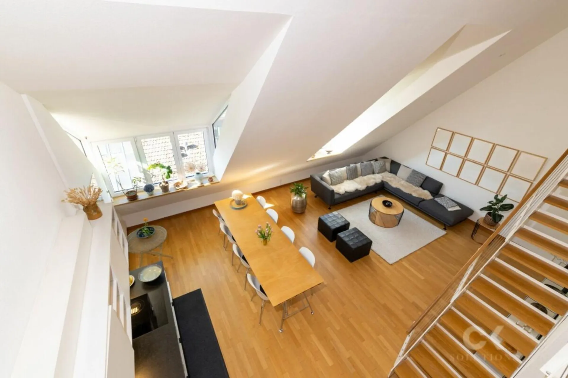 Exklusive 4.5-Zimmer-Galeriewohnung mit hochwertigem Ausbau