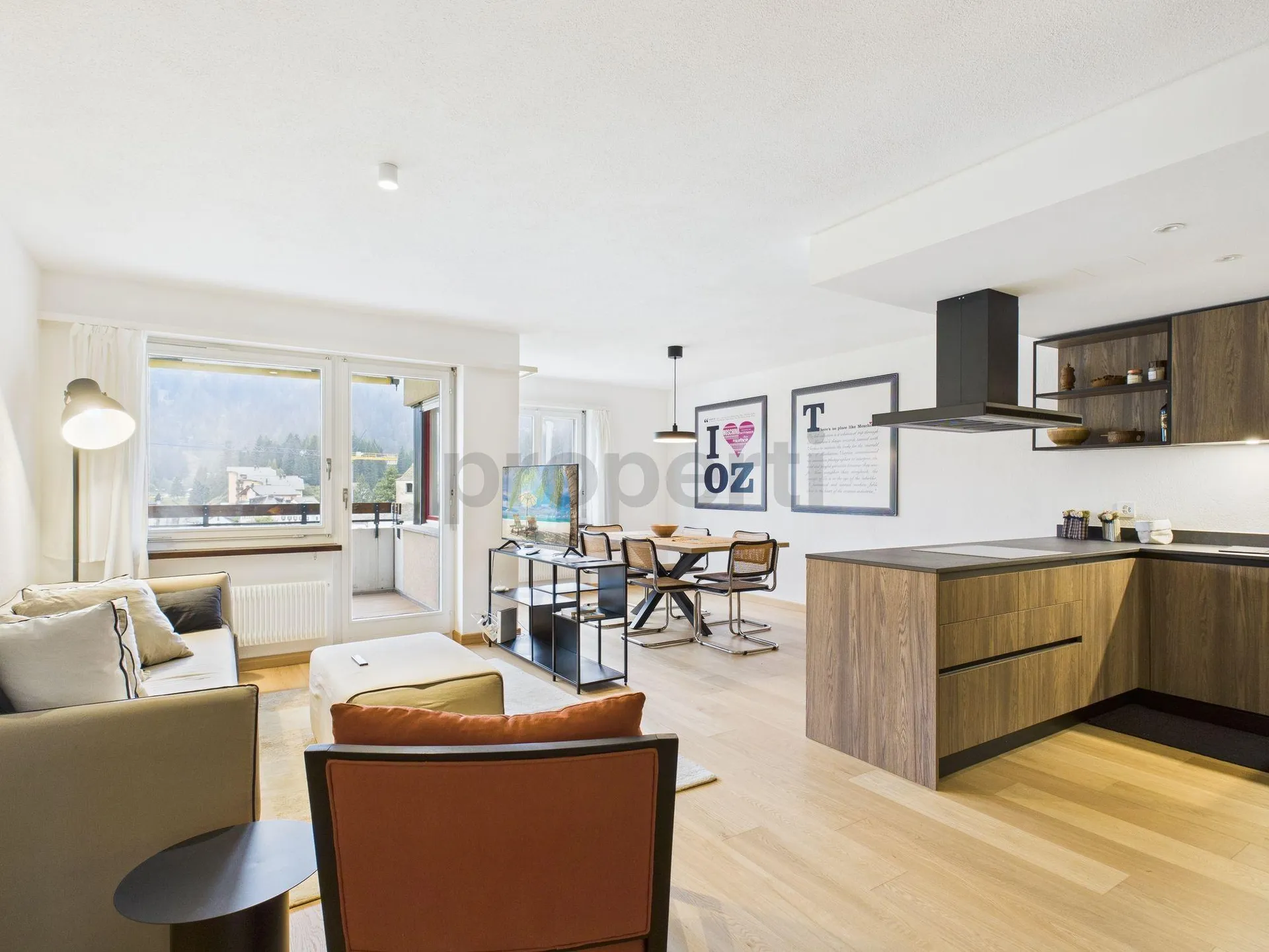 RESERVIERT - Moderne 3.5 Zimmer Wohnung im San Bernadino Skigebiet- Erst-/Zweitwohnsitz