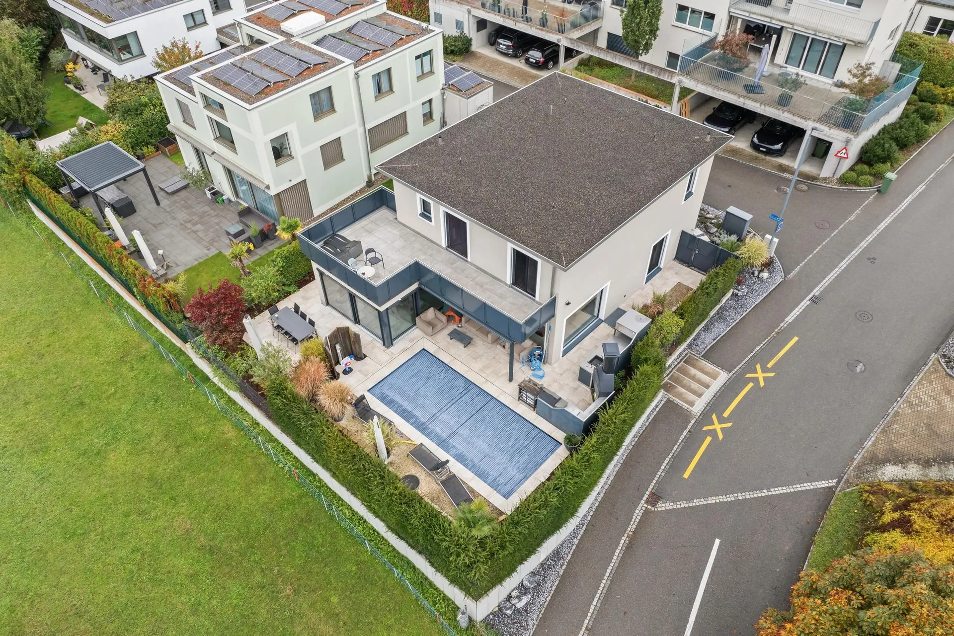 Modernes 5.5-Zi.-Einfamilienhaus mit Pool in Jonen kaufen