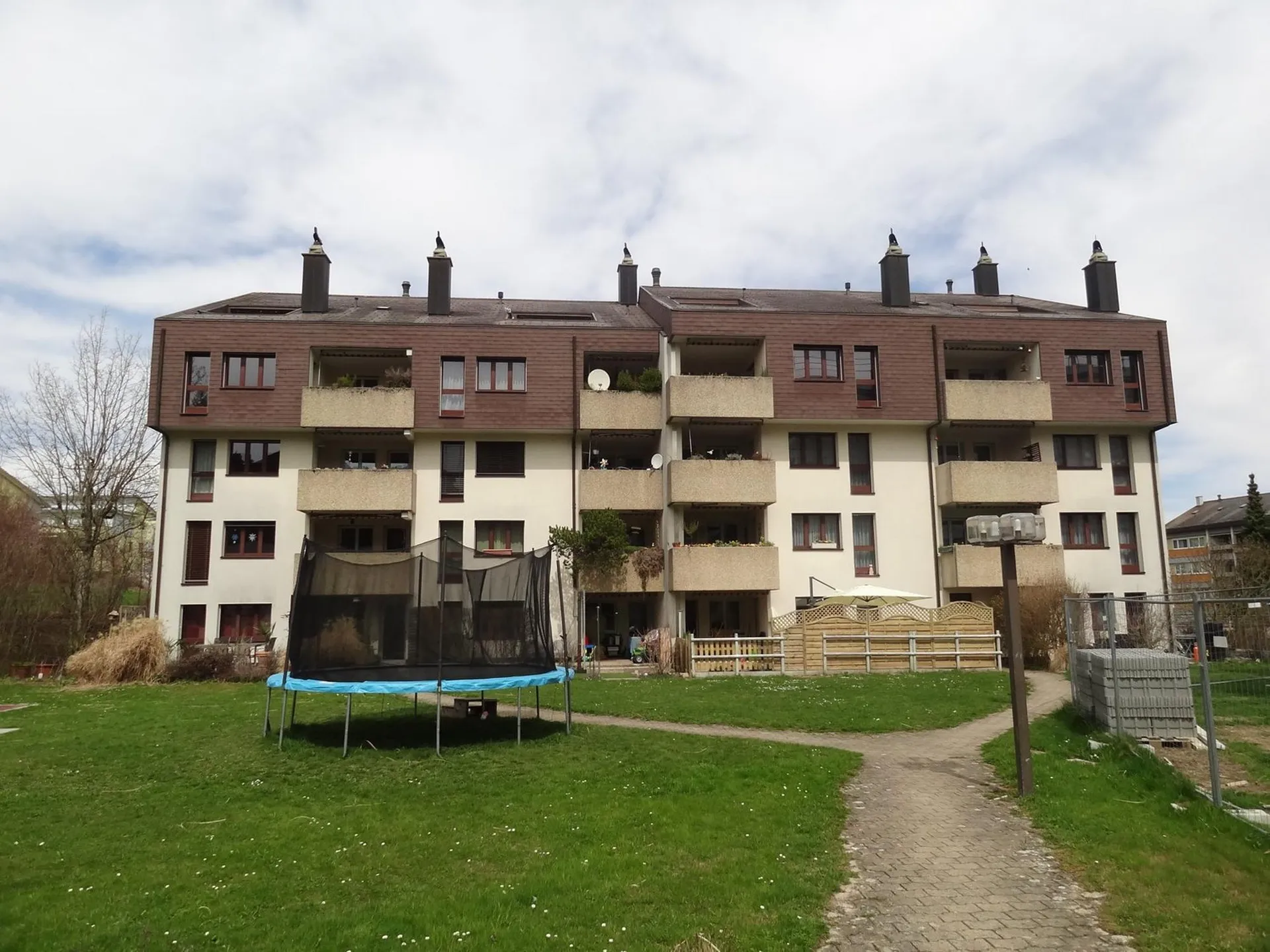 BEFRISTET 3.5-Zimmerwohnung im Amselwegquartier
