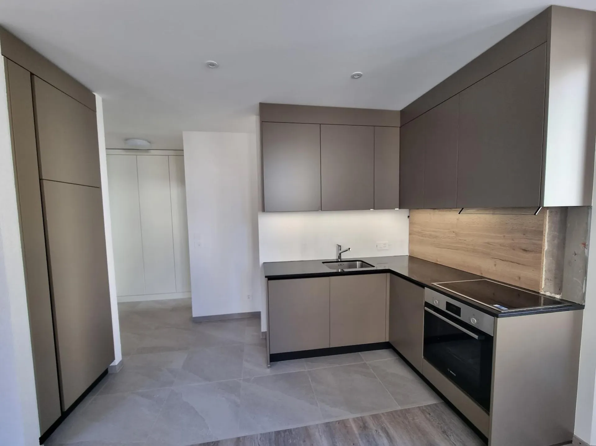 Appartement 2.5 pièces rénové au centre de Fleurier