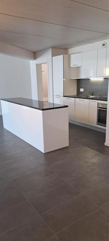 Bel appartement de 4,5 pièces situé dans les combles