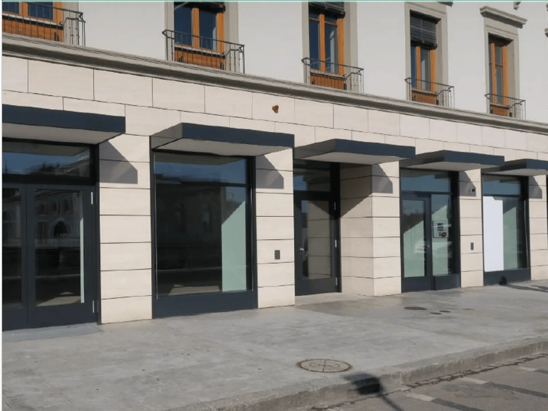 Surface commerciale dans un bâtiment historique du centre-ville Genevois