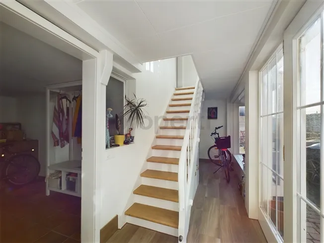 Modern 3.5-Zimmer-Wohnung mit renoviertem Ambiente, Eiken