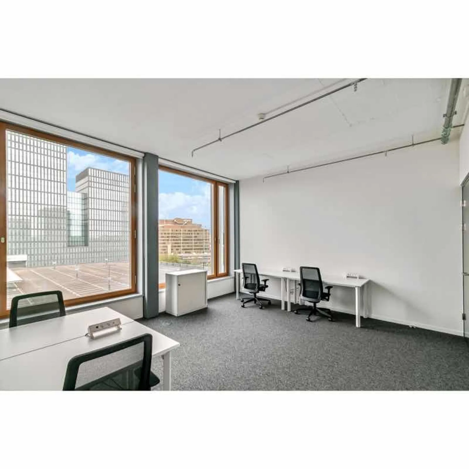 Voll ausgestatteter privater Büroraum für Sie und Ihr Team in Regus Andreaspark