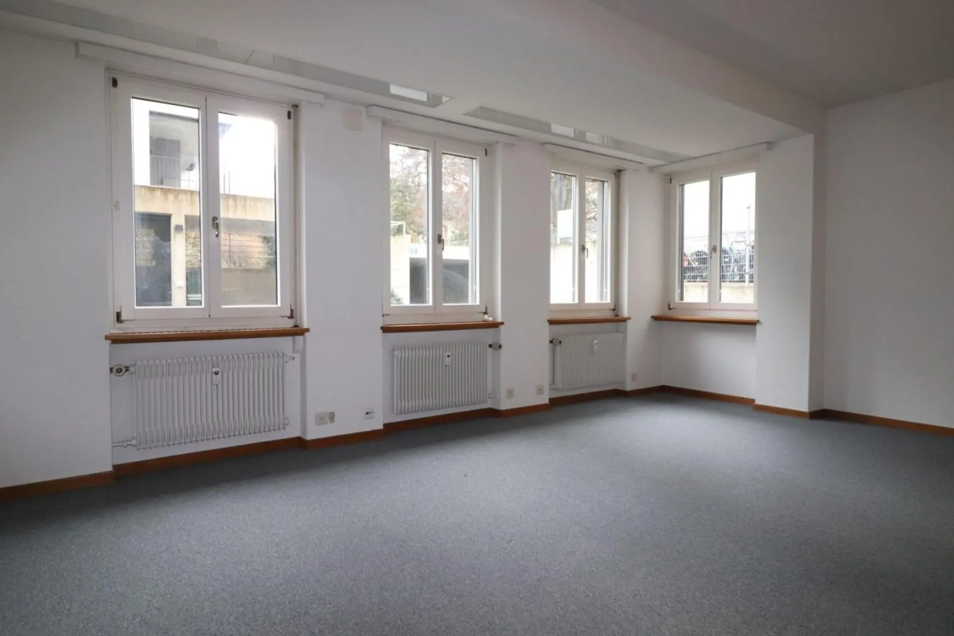 Büro-/Therapieräume Nähe Aeschenplatz und Bahnhof SBB