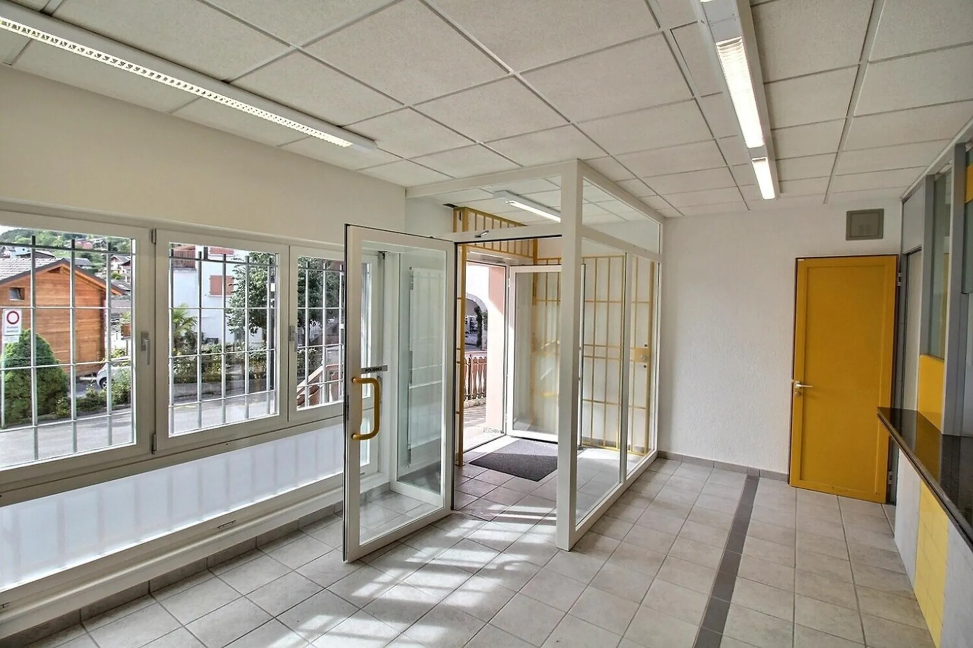 7003. Local Commercial / Bureaux au centre Chermignon d'en Haut