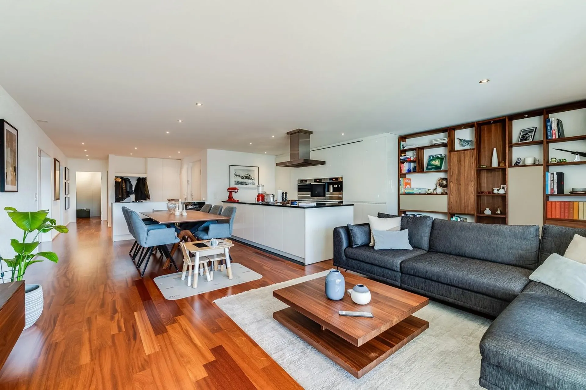 Exklusive 4.5-Zimmerwohnung mit Premiumküche & Südbalkon an top Lage in Allschwil