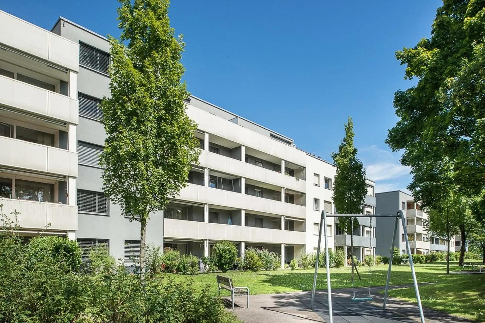 Schöne und zentrale 3.5 Zimmer Gartenwohnung zu vermieten