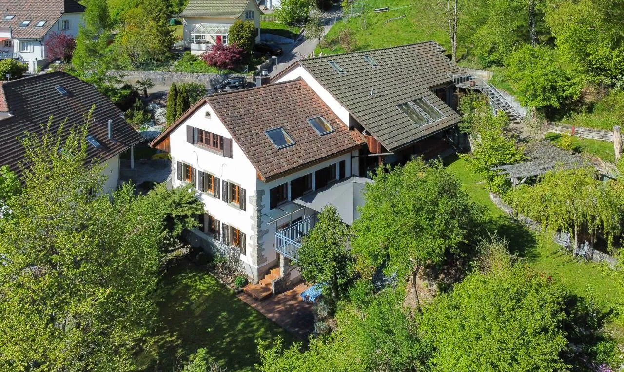 Historisches 6 Zimmerhaus mit Einliegerwohnung und Aussicht