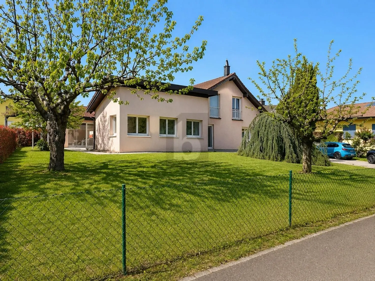 CALME, SPACIEUX & PLEIN DE POTENTIEL
