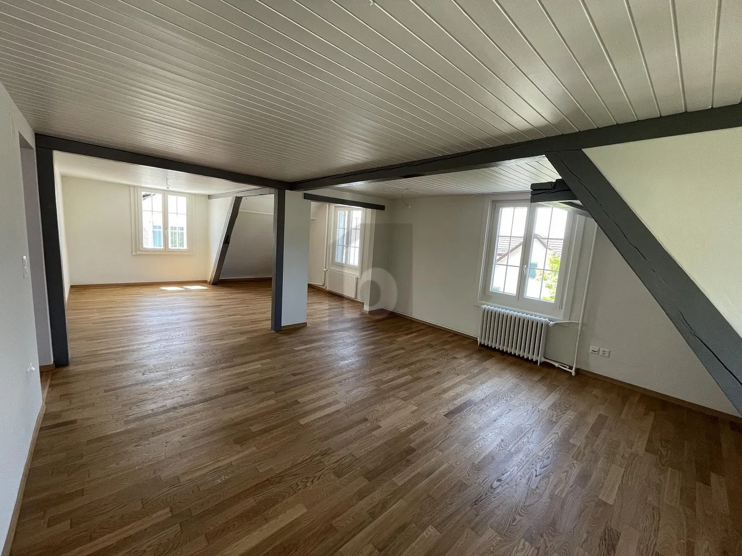 MODERNER TRAUM MIT LUXURIÖSEM AMBIENTE