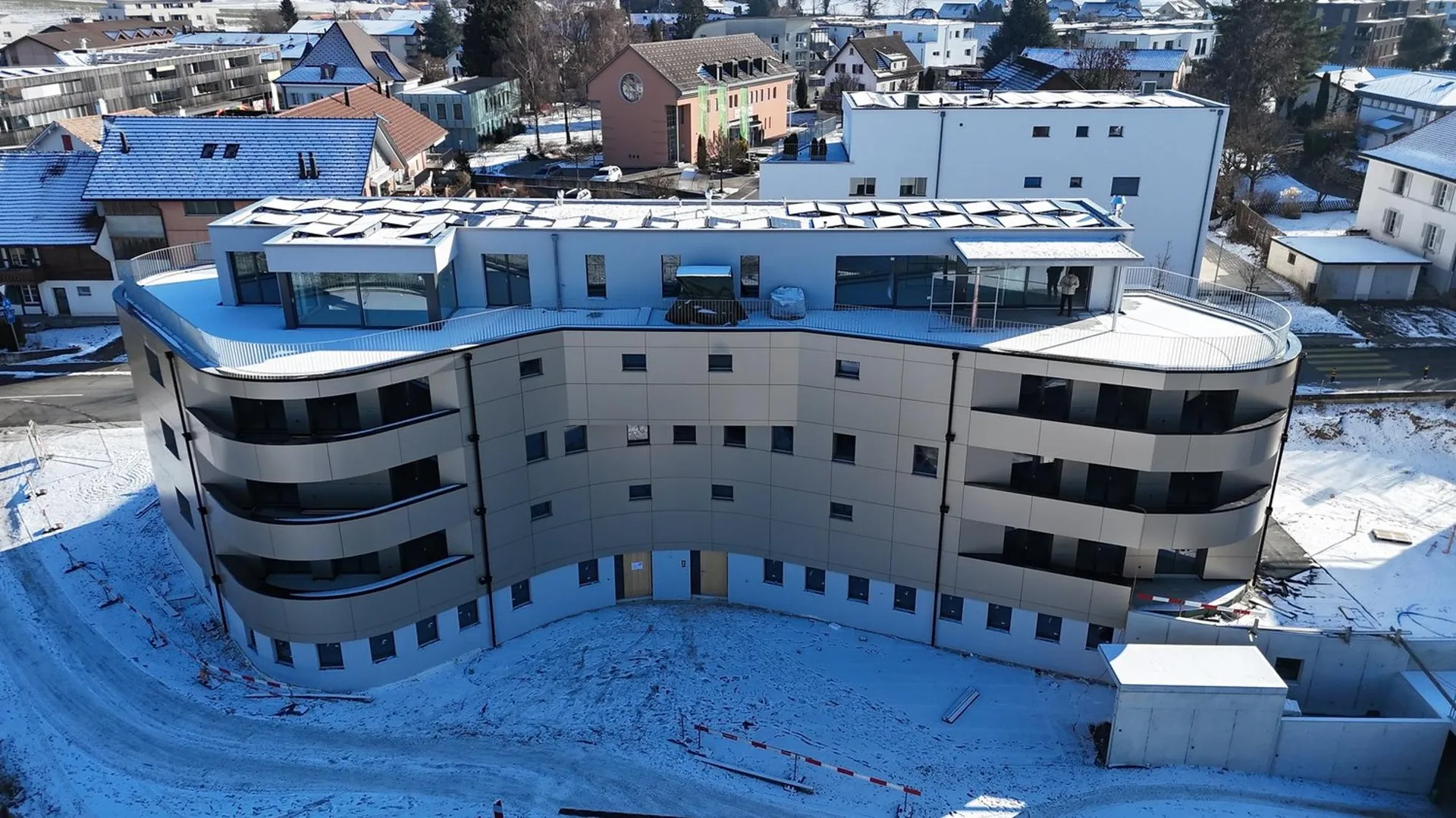 Zu verkaufen die letzten zwei 4.5-Zimmer Wohnungen mit Balkon oder Gartenanteil in Schmitten