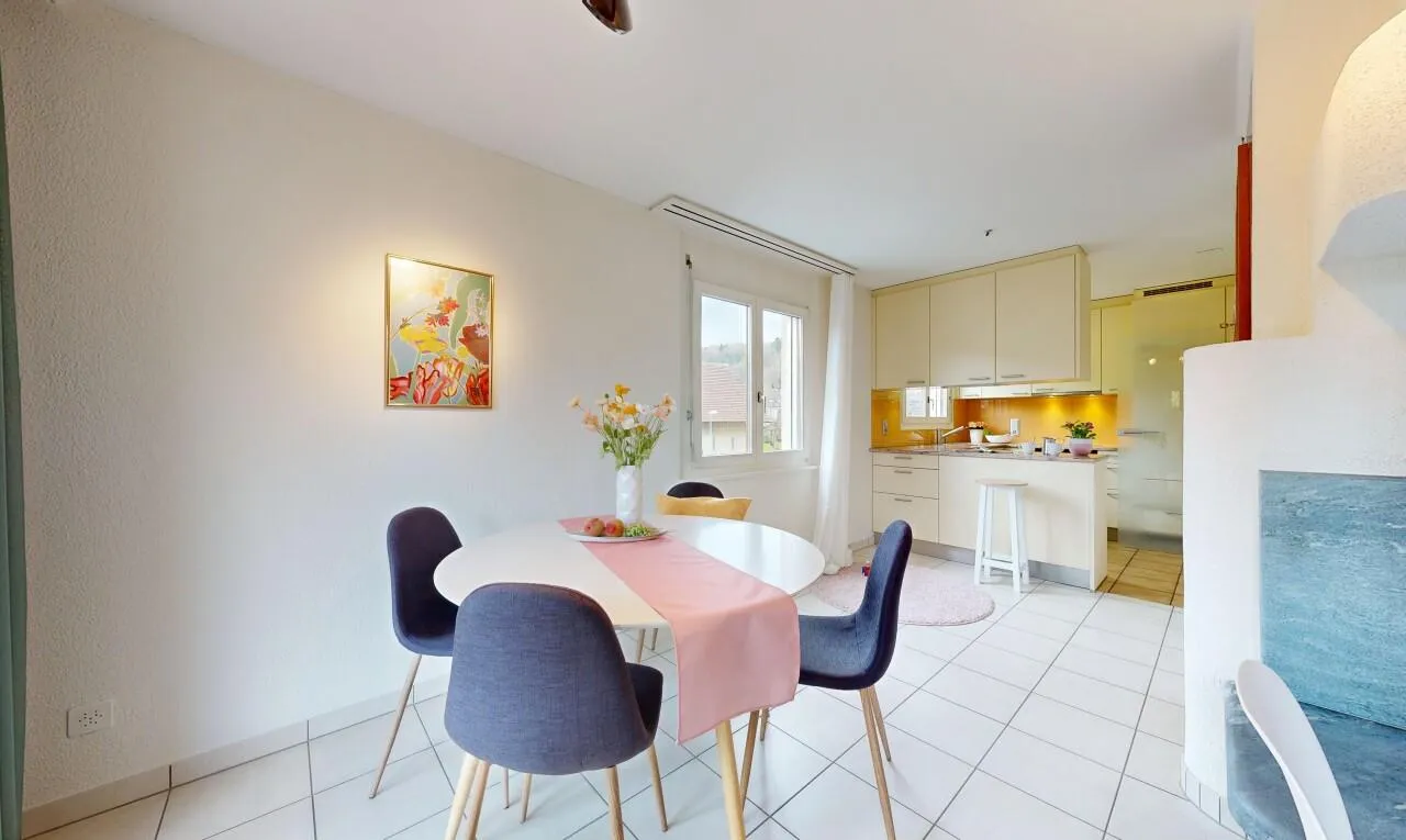 Charmante 5.5 Zimmer-Dachmaisonette mit Galerie und viel Licht