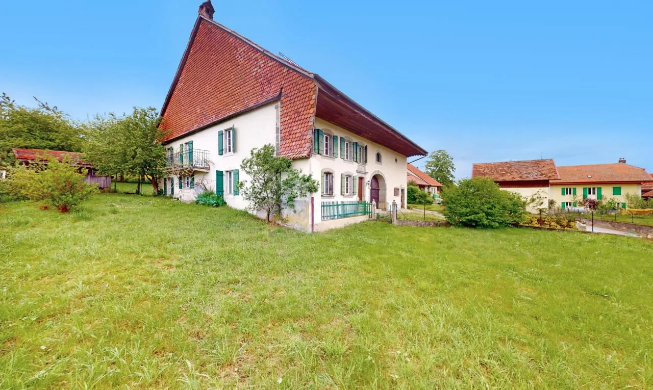 Superbe projet de rénovation, objet rare à Brenles !