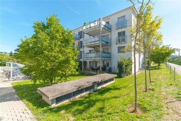 Einstellplatz zu vermieten