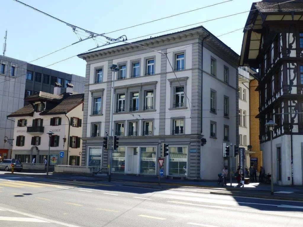 Repräsentative Gewerbeflächen an bester Lage am Kasernenplatz 1