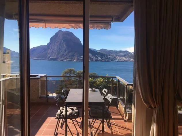 LUGANO-CASTAGNOLA Appartamento 4.5 locali vista lago
