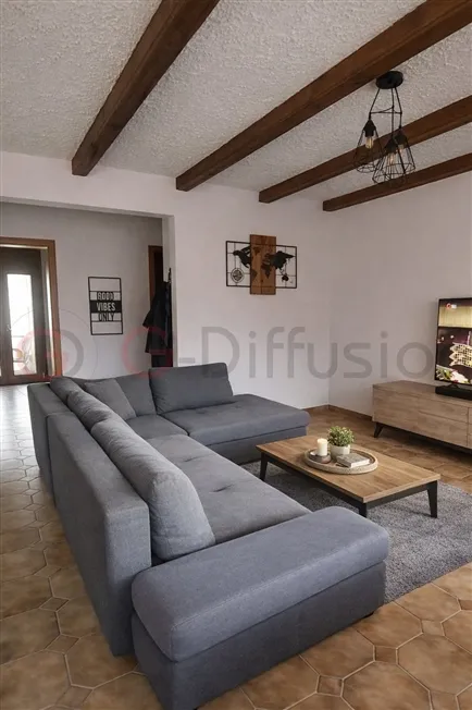 Prächtige 4,5-Zimmer-Wohnung zum Verkauf in Saxon