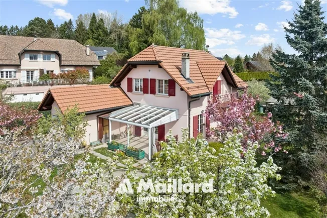 Charmantes freistehendes Haus mit 5,5 Zimmern in Mollie-Margot
