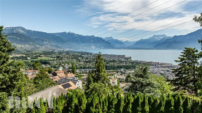 9,5-Zimmer-Charakterhaus mit unabhängigen Apartments und panoramablicken auf den See zum Verkauf in Chardonne