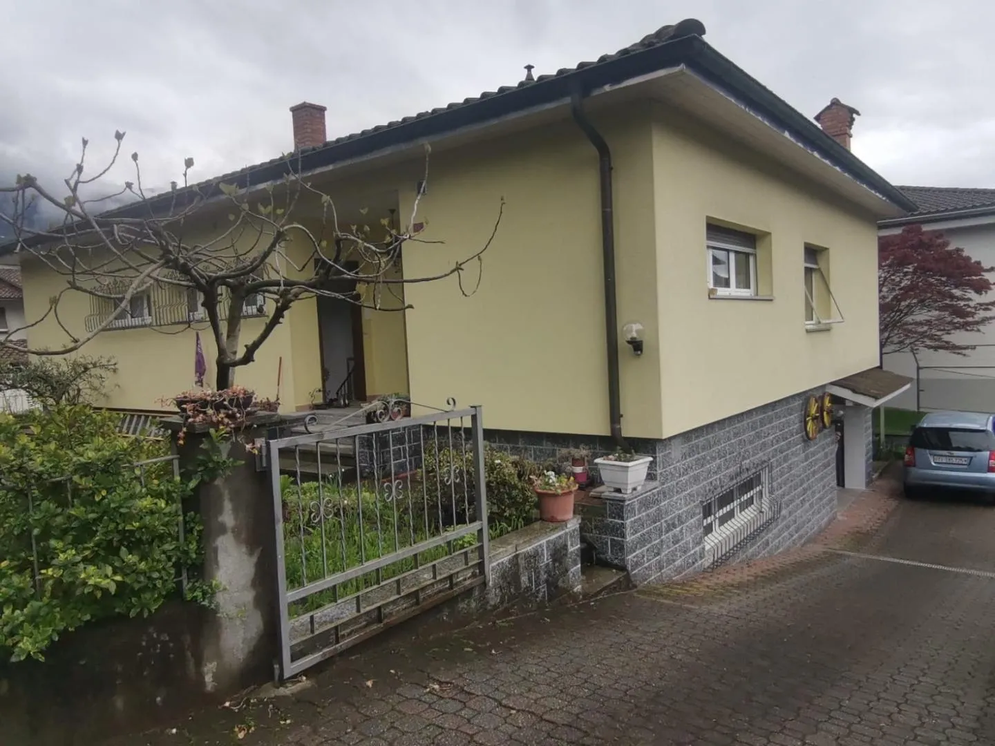 Casa singola di 5 1/2 locali con giardino e patio / 5 1/2-Zimmer-Ei...