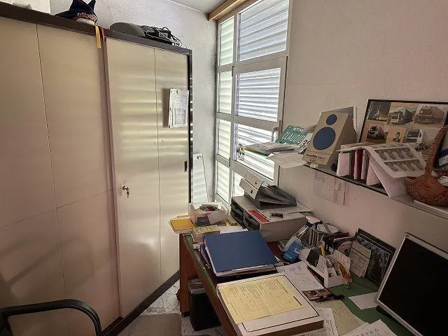 Image 12