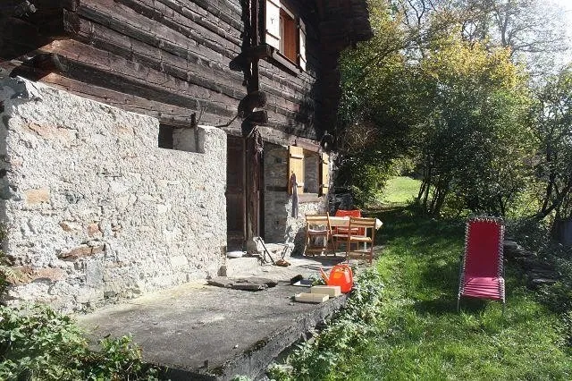 Image 10